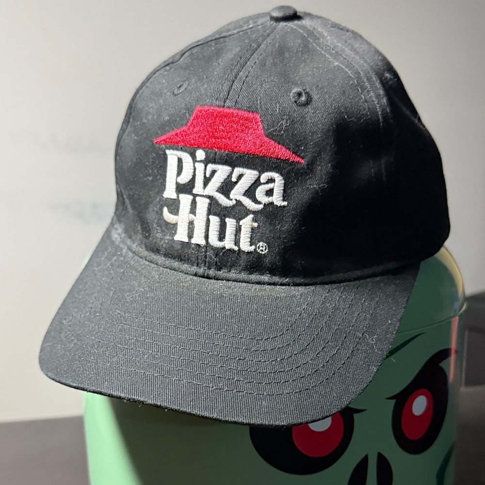 Pizza Hut Black Cap
